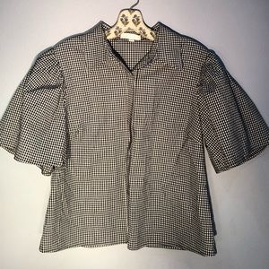 eri + ali button up top